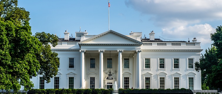 Image of front of the white house