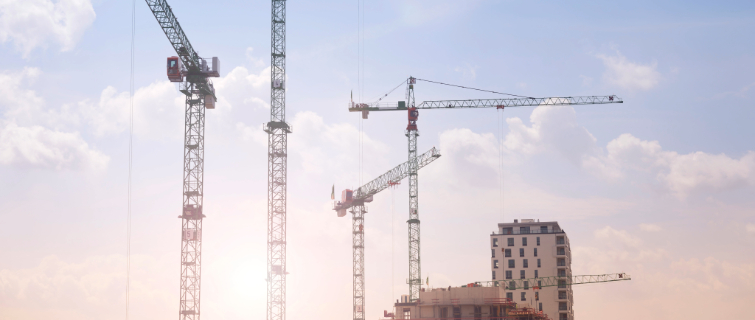 Germany, Duesseldorf, large construction site, cranes